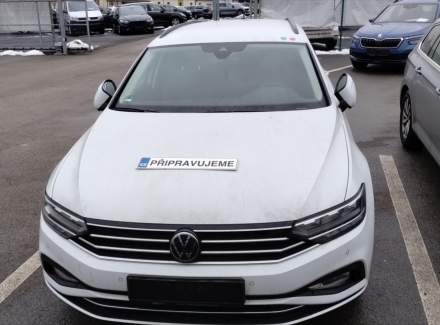 Volkswagen - Passat