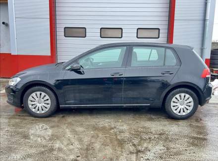 Volkswagen - Golf
