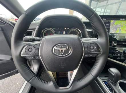 Toyota - Camry