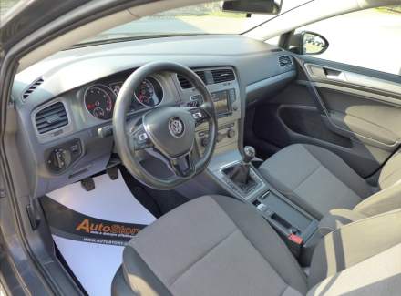 Volkswagen - Golf