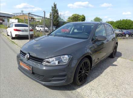 Volkswagen - Golf
