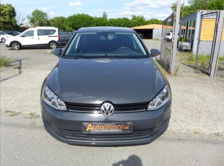 Volkswagen - Golf