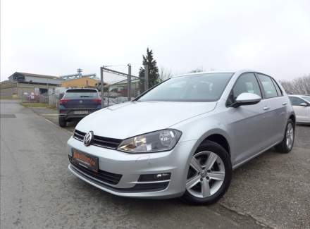 Volkswagen - Golf