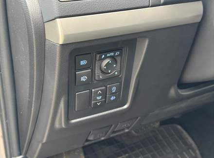 Toyota - Land Cruiser