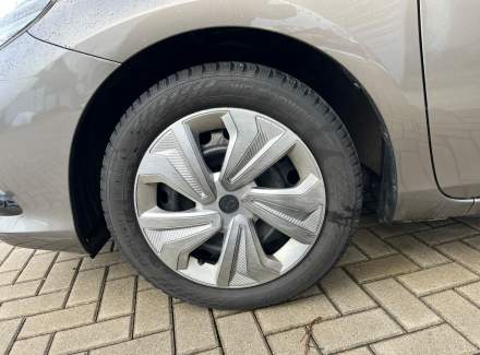 Toyota - Auris