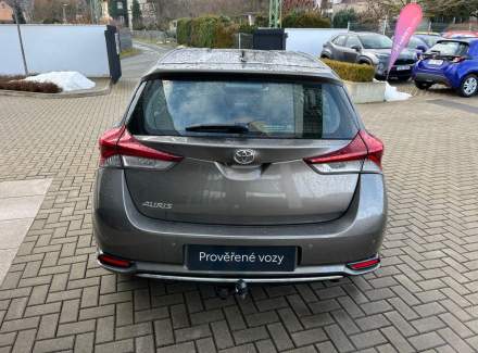 Toyota - Auris