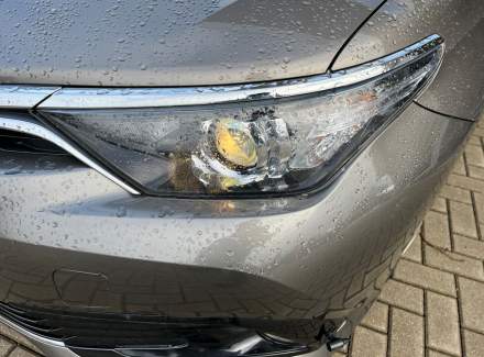 Toyota - Auris
