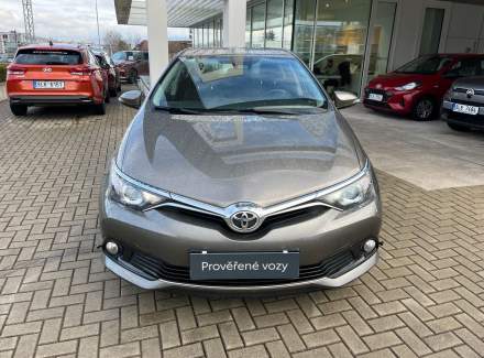 Toyota - Auris