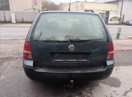 Volkswagen - Golf
