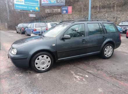 Volkswagen - Golf