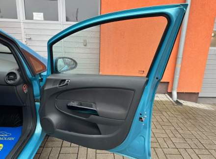Opel - Corsa