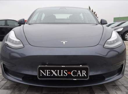 Tesla - Model 3