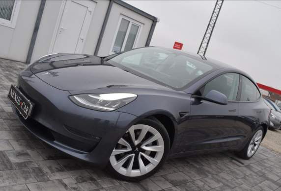 Tesla - Model 3