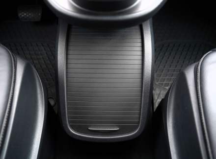 Mercedes-Benz - V-class