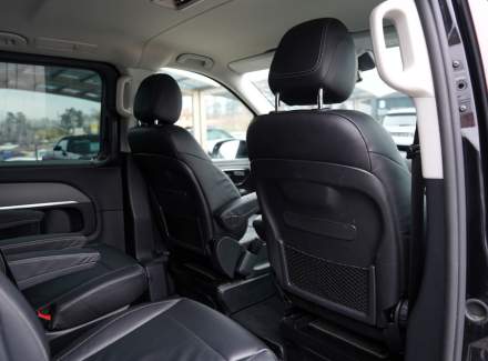 Mercedes-Benz - V-class