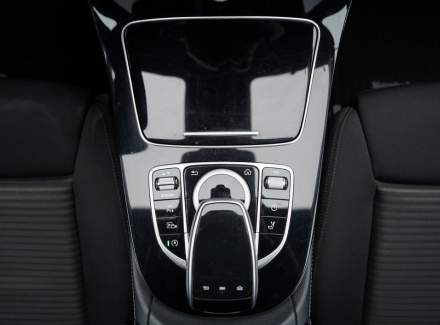 Mercedes-Benz - E-class