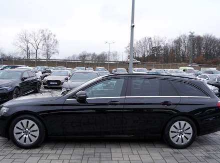 Mercedes-Benz - E-class