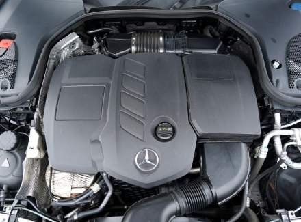 Mercedes-Benz - E-class