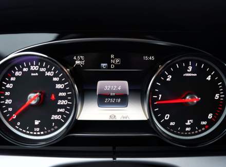 Mercedes-Benz - E-class