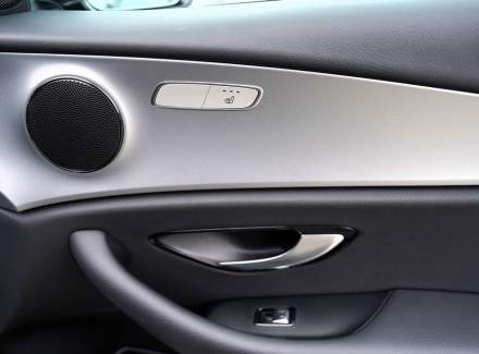 Mercedes-Benz - E-class