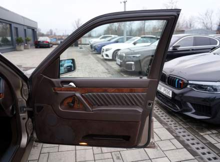 Mercedes-Benz - S-class