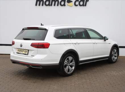 Volkswagen - Passat