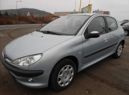 Peugeot - 206