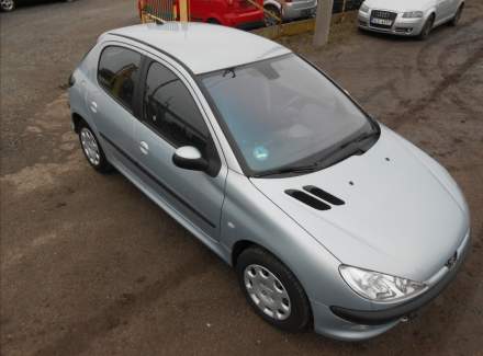 Peugeot - 206