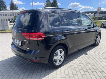 Volkswagen - Touran