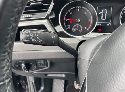 Volkswagen - Touran