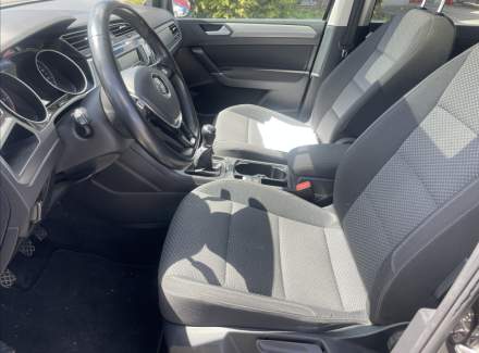 Volkswagen - Touran