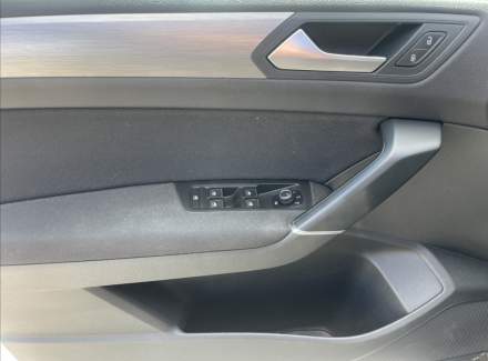 Volkswagen - Touran