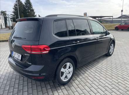 Volkswagen - Touran