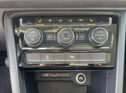 Volkswagen - Touran