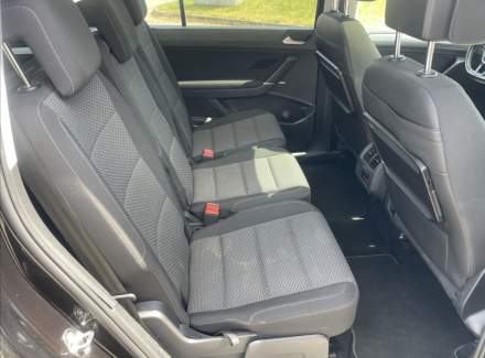 Volkswagen - Touran