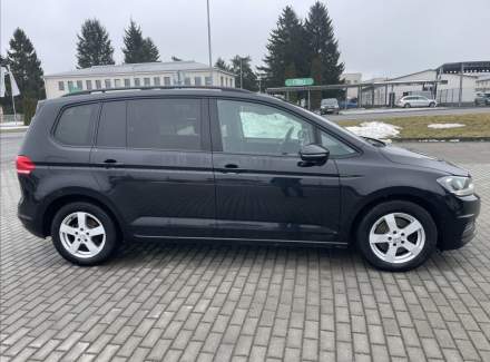 Volkswagen - Touran