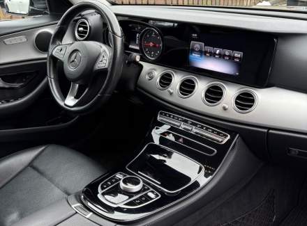 Mercedes-Benz - E-class