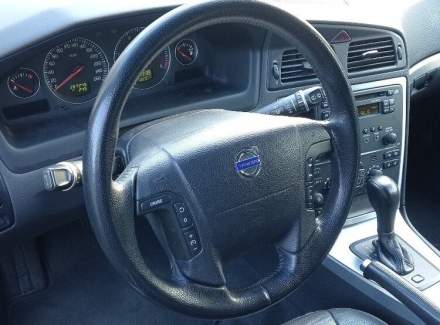 Volvo - V70