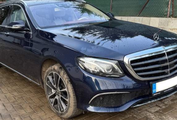 Mercedes-Benz - E-class