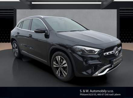 Mercedes-Benz - GLA