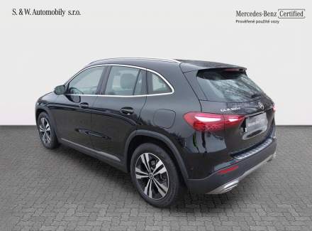 Mercedes-Benz - GLA