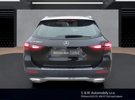 Mercedes-Benz - GLA