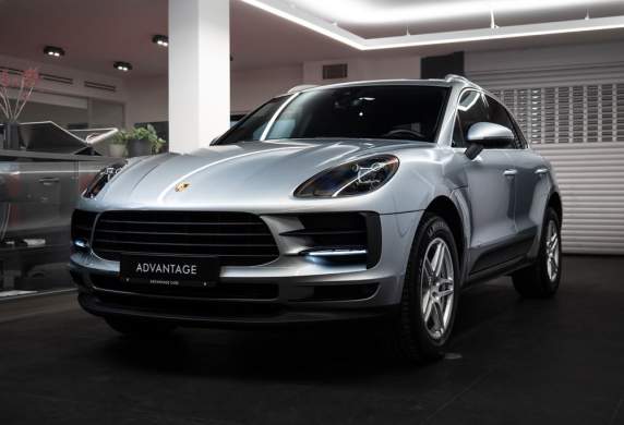 Porsche - Macan