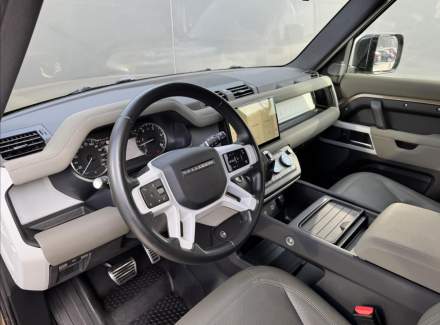 Land Rover - Defender