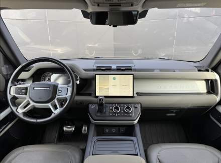 Land Rover - Defender