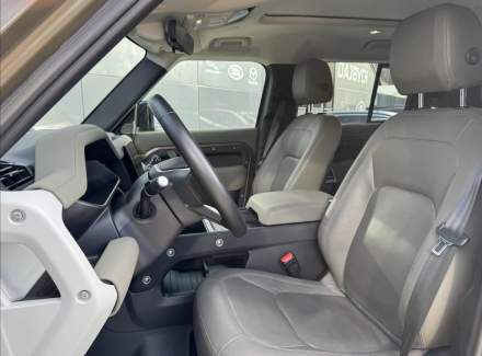 Land Rover - Defender