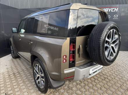 Land Rover - Defender