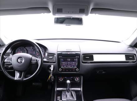 Volkswagen - Touareg