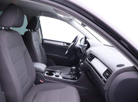 Volkswagen - Touareg