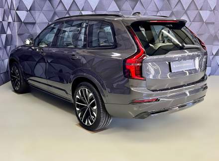 Volvo - XC90